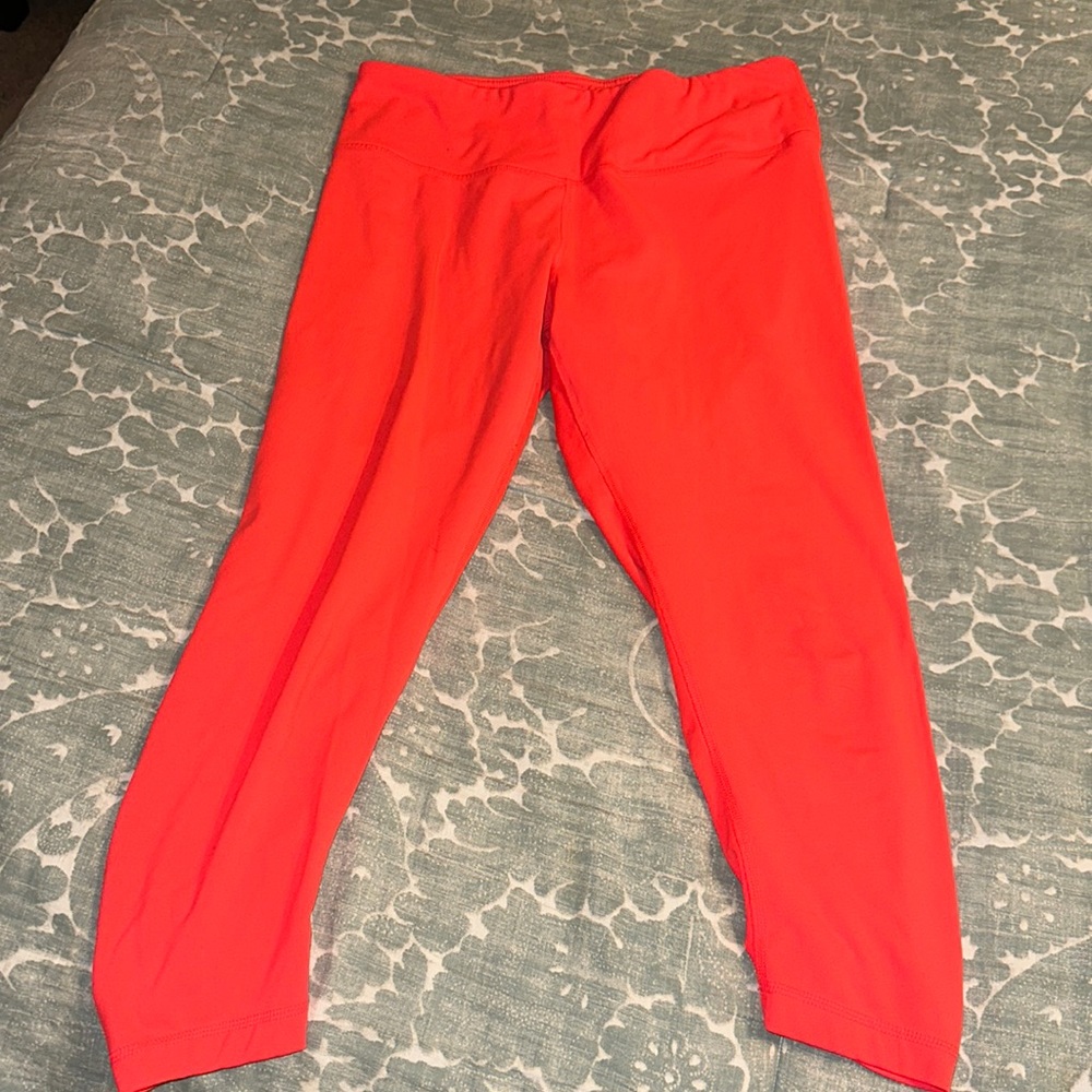 Athletic capris